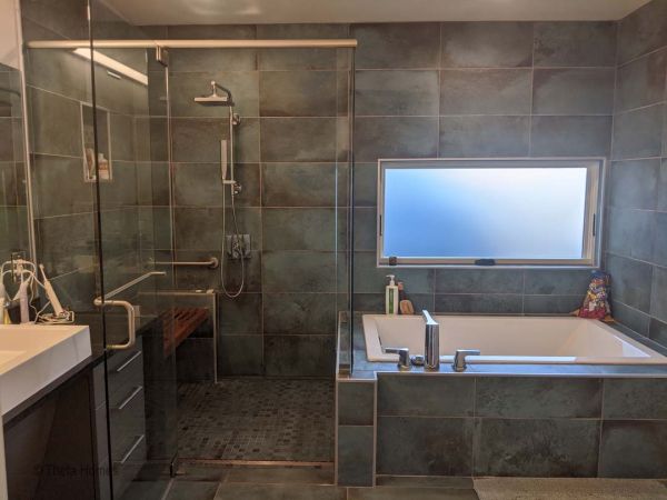 Detail of roof edge and material contrast